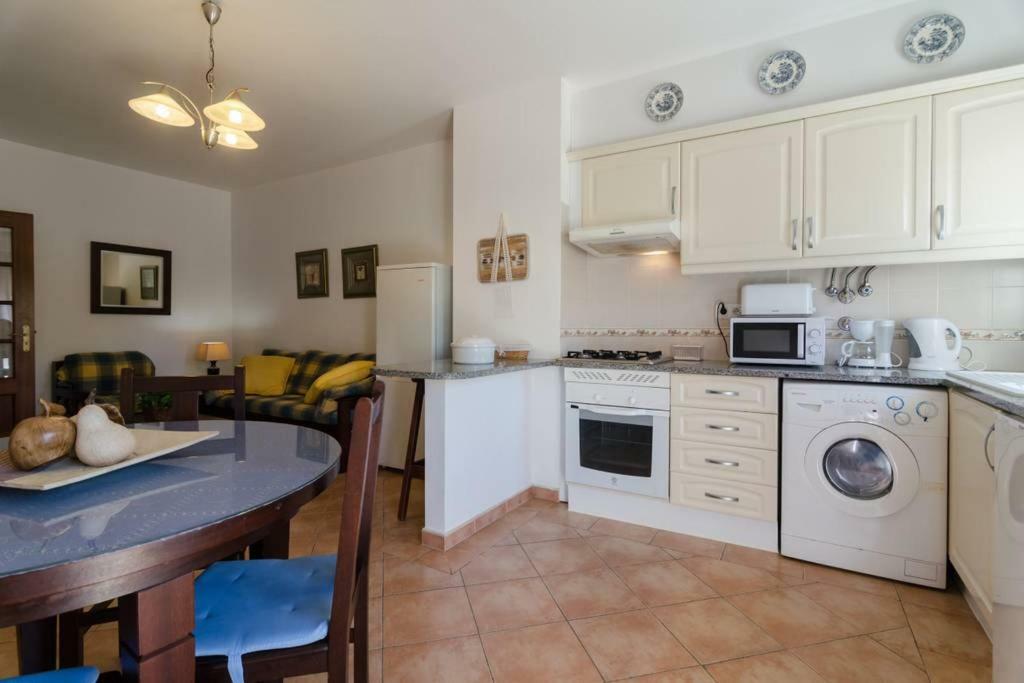 Praia Da Rocha, Algarve Sunny Apartment Portimao Luaran gambar